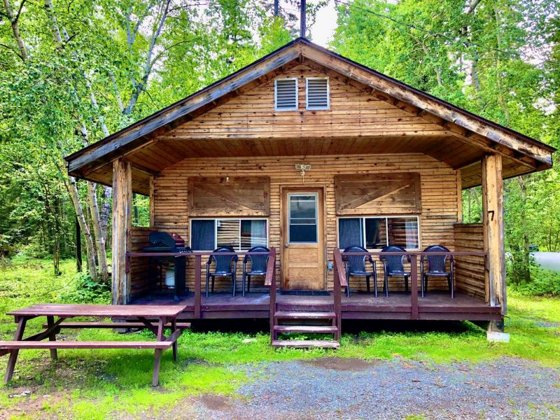 Cabin 7 T & D Amisk Camp, Amisk Lake Fishing , Saskatchewan, Canada
